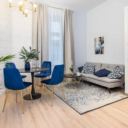 Househost Apartment: Starowislna Street 36/27 Apartmán *