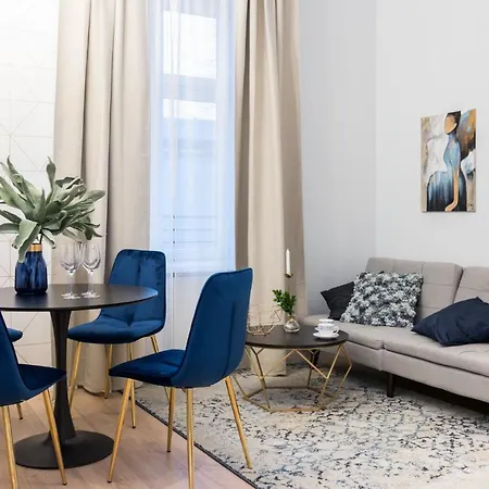 Househost Apartment: Starowislna Street 36/27 Apartmán Krakov